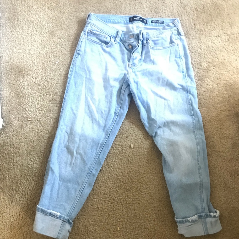 Low rise crop boyfriend jeans